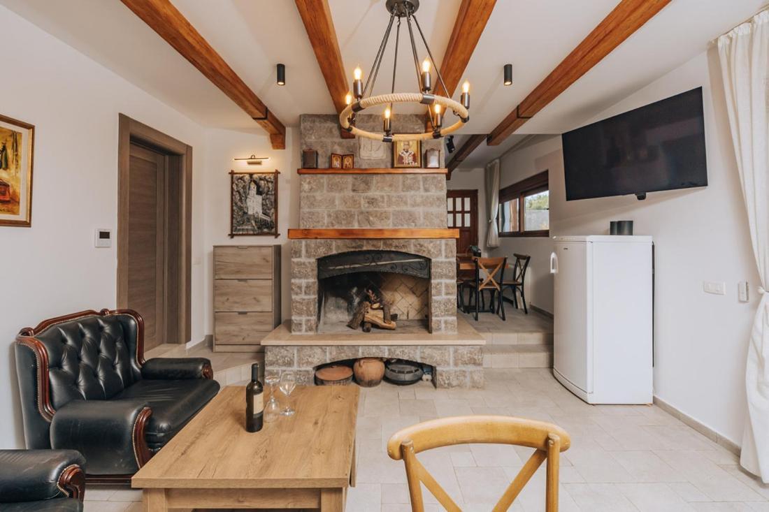 كوتور Villa Principium With Infinity Edge Pool&Hot Tub المظهر الخارجي الصورة