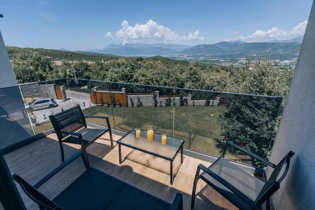 كوتور Villa Principium With Infinity Edge Pool&Hot Tub المظهر الخارجي الصورة